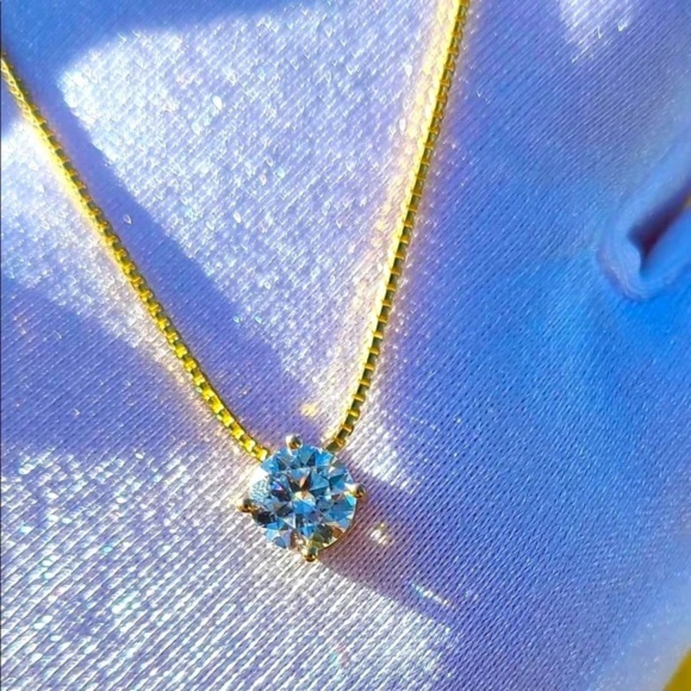 Solid 14k gold 1ct moissanite pendant